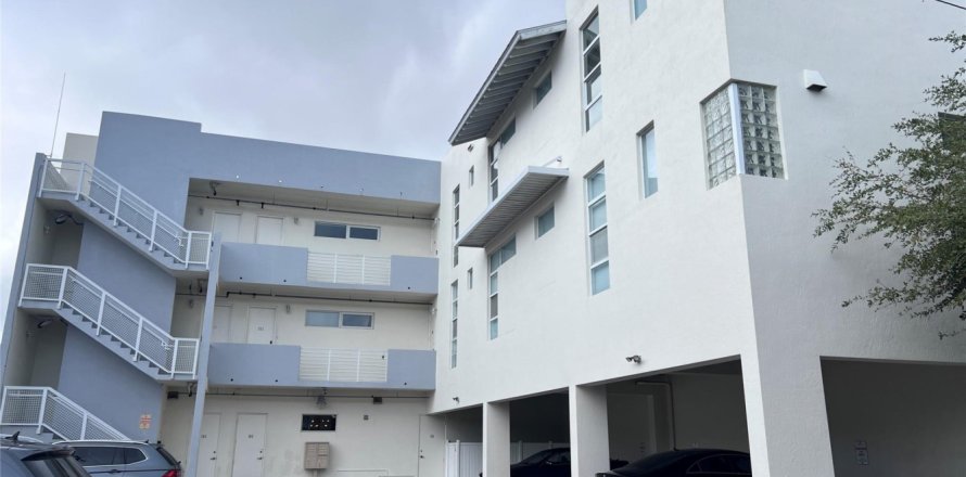 Condo in Delray Beach, Florida, 3 bedrooms № 1058872