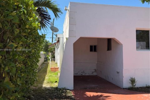 Купить виллу или дом в Майами, Флорида 4 спальни, 180.04м2, № 1949599 - фото 22