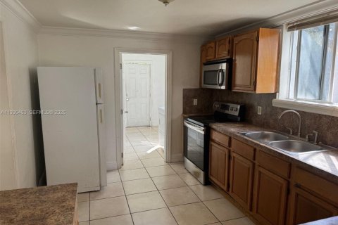 Купить виллу или дом в Майами, Флорида 4 спальни, 180.04м2, № 1949599 - фото 14