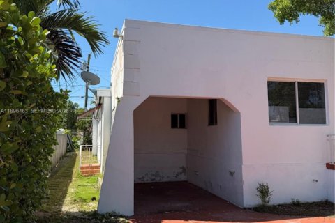 Купить виллу или дом в Майами, Флорида 4 спальни, 180.04м2, № 1949599 - фото 21