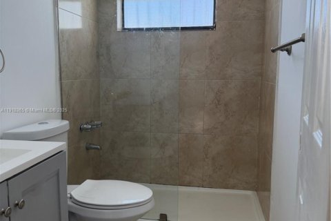 Снять в аренду виллу или дом в Майами, Флорида 3 спальни, 103.68м2, № 1972097 - фото 5