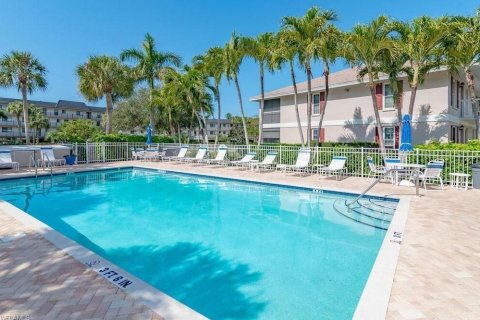 Condominio en venta en Marco Island, Florida, 2 dormitorios, 73.11 m2 № 2077422 - foto 25