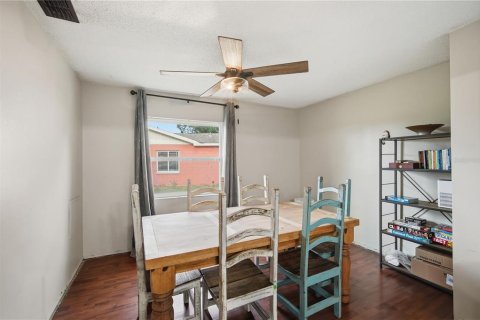 House in Riverview, Florida 3 bedrooms, 117.34 sq.m. № 2201704 - photo 12