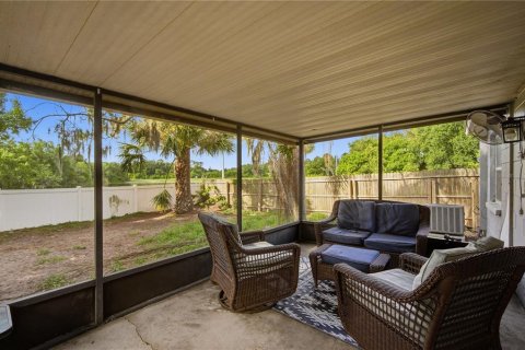 House in Riverview, Florida 3 bedrooms, 117.34 sq.m. № 2201704 - photo 18