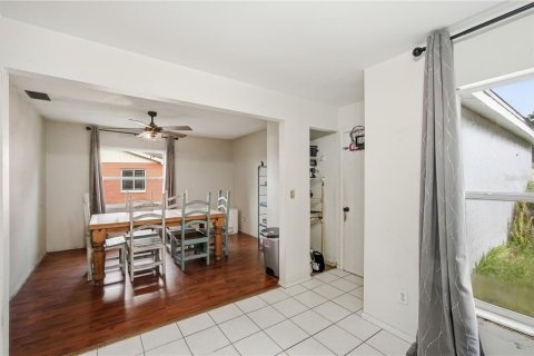 House in Riverview, Florida 3 bedrooms, 117.34 sq.m. № 2201704 - photo 11