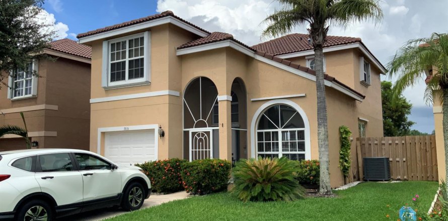Villa ou maison à Lake Worth, Floride 3 chambres, 168.8 m2 № 2077833