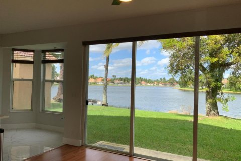 Villa ou maison à vendre à Lake Worth, Floride: 3 chambres, 168.8 m2 № 2077833 - photo 8