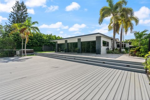 Casa en venta en Miami, Florida, 3 dormitorios, 194.82 m2 № 1867422 - foto 24