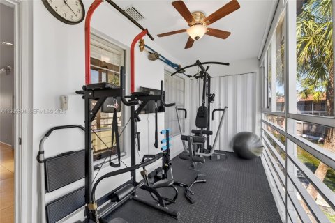 Condo in Davie, Florida, 2 bedrooms  № 2047542 - photo 17