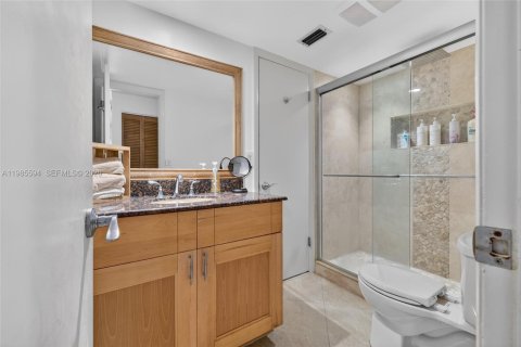 Condo in Davie, Florida, 2 bedrooms  № 2047542 - photo 30