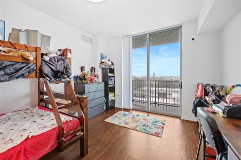 Condo in Hollywood, Florida, 3 bedrooms № 1958415 - photo 18