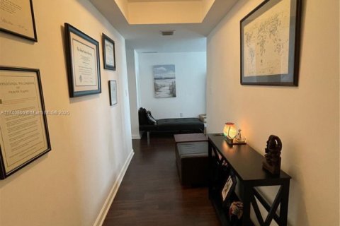 Купить кондоминиум в Холливуд, Флорида 3 спальни, 141.4м2, № 1958415 - фото 6