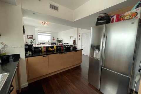 Купить кондоминиум в Холливуд, Флорида 3 спальни, 141.4м2, № 1958415 - фото 3