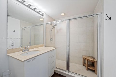 Condo in Hollywood, Florida, 3 bedrooms № 1958415 - photo 21