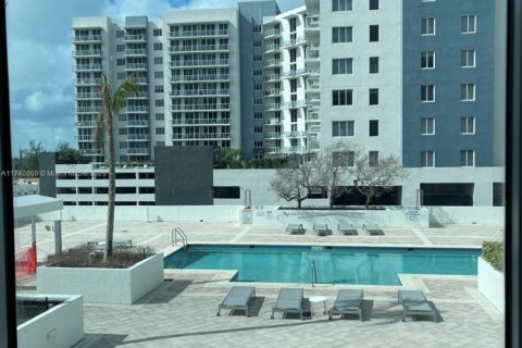 Купить кондоминиум в Холливуд, Флорида 3 спальни, 141.4м2, № 1958415 - фото 17