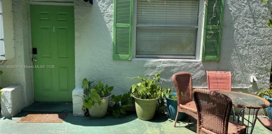 Appartement à Miami, Floride 1 chambre, 313.82 m2 № 1865054
