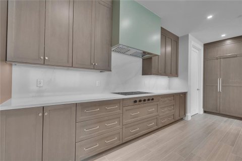 Condo in Sarasota, Florida, 3 bedrooms  № 2266543 - photo 12