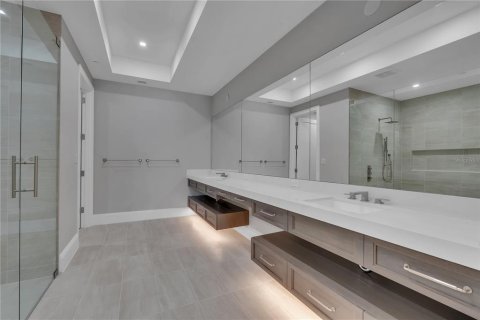 Condo in Sarasota, Florida, 3 bedrooms  № 2266543 - photo 23