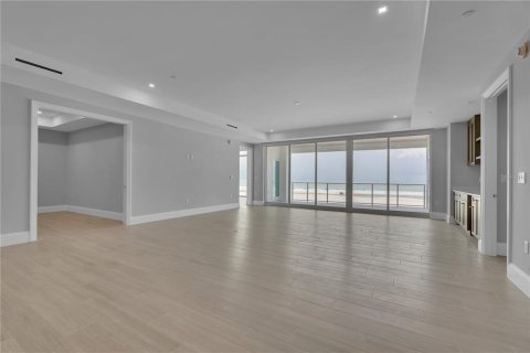 Condo in Sarasota, Florida, 3 bedrooms  № 2266543 - photo 18