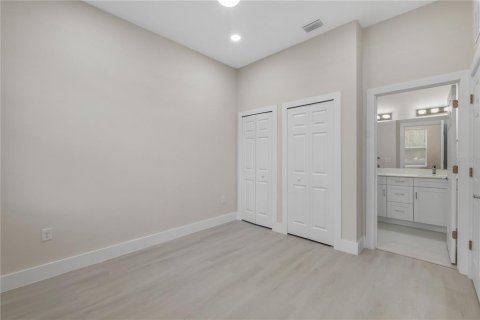 Appartement à louer à Tampa, Floride: 3 chambres, 117.43 m2 № 2414071 - photo 23
