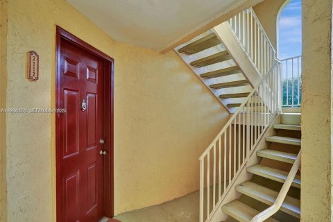 Condo in Sunrise, Florida, 2 bedrooms  № 1995000 - photo 27
