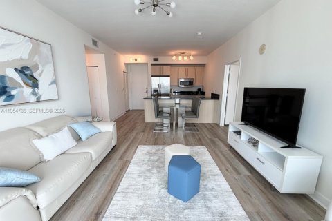 Condo in Miami, Florida, 2 bedrooms  № 2052929 - photo 4