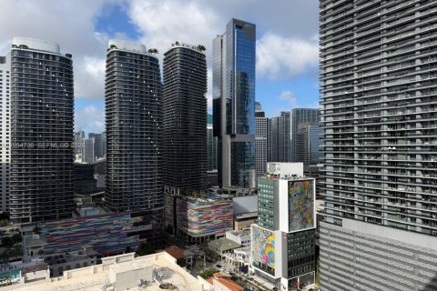 Condo in Miami, Florida, 2 bedrooms  № 2052929 - photo 20