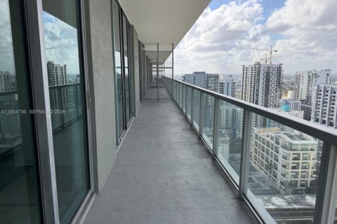 Condo in Miami, Florida, 2 bedrooms  № 2052929 - photo 22