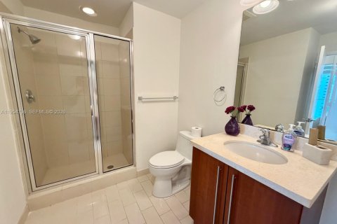 Condo in Miami, Florida, 2 bedrooms  № 2052929 - photo 14