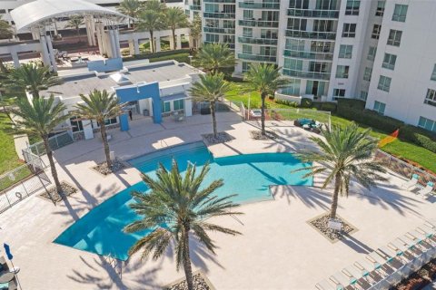 Condo in Holly Hill, Florida, 3 bedrooms № 2202872 - photo 24