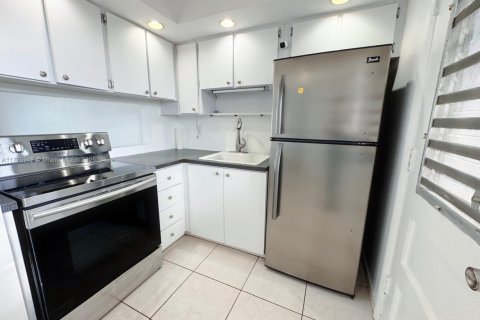 Condominio en venta en Aventura, Florida, 1 dormitorio, 71.35 m2 № 1870075 - foto 5