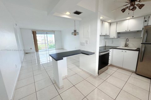 Condominio en venta en Aventura, Florida, 1 dormitorio, 71.35 m2 № 1870075 - foto 8