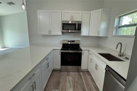 Casa en alquiler en Punta Gorda, Florida, 2 dormitorios, 107.95 m2 № 1906086 - foto 4