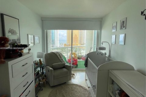 Condominio en venta en Sunny Isles Beach, Florida, 2 dormitorios, 142.14 m2 № 1982119 - foto 25