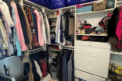 Condominio en venta en Sunny Isles Beach, Florida, 2 dormitorios, 142.14 m2 № 1982119 - foto 18