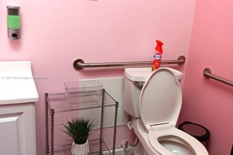 Immobilier commercial à vendre à Miami Beach, Floride № 1962690 - photo 14