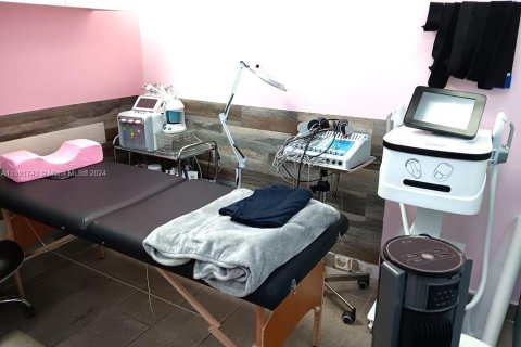 Immobilier commercial à vendre à Miami Beach, Floride № 1962690 - photo 10