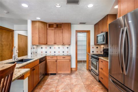 Casa en venta en Gainesville, Florida, 4 dormitorios, 298.68 m2 № 1614830 - foto 18