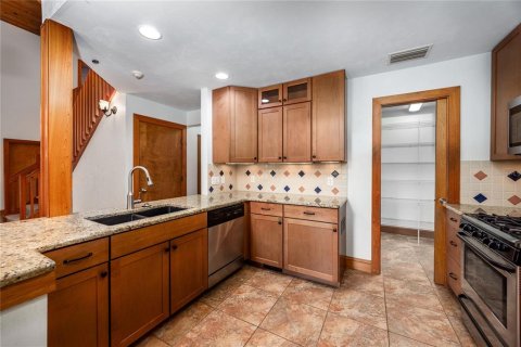 Casa en venta en Gainesville, Florida, 4 dormitorios, 298.68 m2 № 1614830 - foto 19