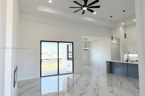 Купить виллу или дом в Кейп-Корал, Флорида 3 спальни, 161.56м2, № 1990410 - фото 5