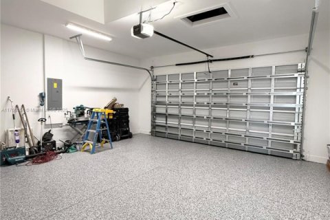 Купить виллу или дом в Кейп-Корал, Флорида 3 спальни, 161.56м2, № 1990410 - фото 30