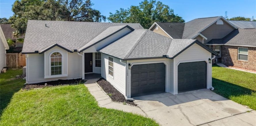 Casa en Winter Park, Florida 4 dormitorios, 120.87 m2 № 2387713