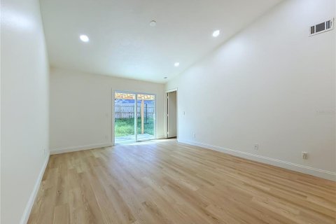 Casa en venta en Winter Park, Florida, 4 dormitorios, 120.87 m2 № 2387713 - foto 24