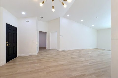 Casa en venta en Winter Park, Florida, 4 dormitorios, 120.87 m2 № 2387713 - foto 13