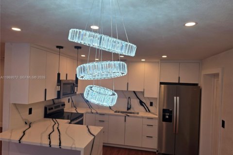 Купить виллу или дом в Майами, Флорида 4 спальни, 126.72м2, № 2033253 - фото 14