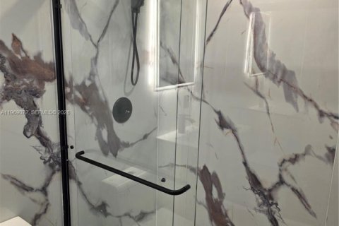 Купить виллу или дом в Майами, Флорида 4 спальни, 126.72м2, № 2033253 - фото 28