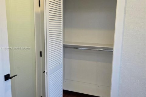 Купить виллу или дом в Майами, Флорида 4 спальни, 126.72м2, № 2033253 - фото 20