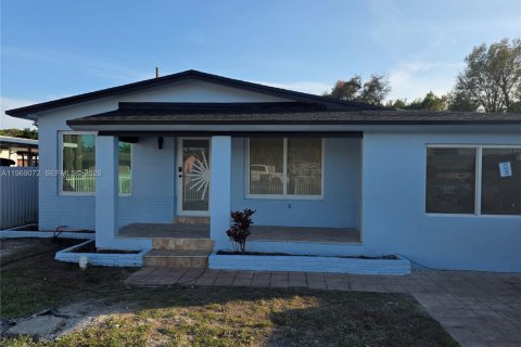 Купить виллу или дом в Майами, Флорида 4 спальни, 126.72м2, № 2033253 - фото 3