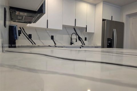 Купить виллу или дом в Майами, Флорида 4 спальни, 126.72м2, № 2033253 - фото 12