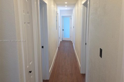 Купить виллу или дом в Майами, Флорида 4 спальни, 126.72м2, № 2033253 - фото 30